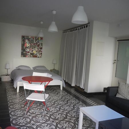 Le Bonheur De La Campagne A La Ville - Grand Studio En Plein Coeur De La Ville Nîmes Exterior foto