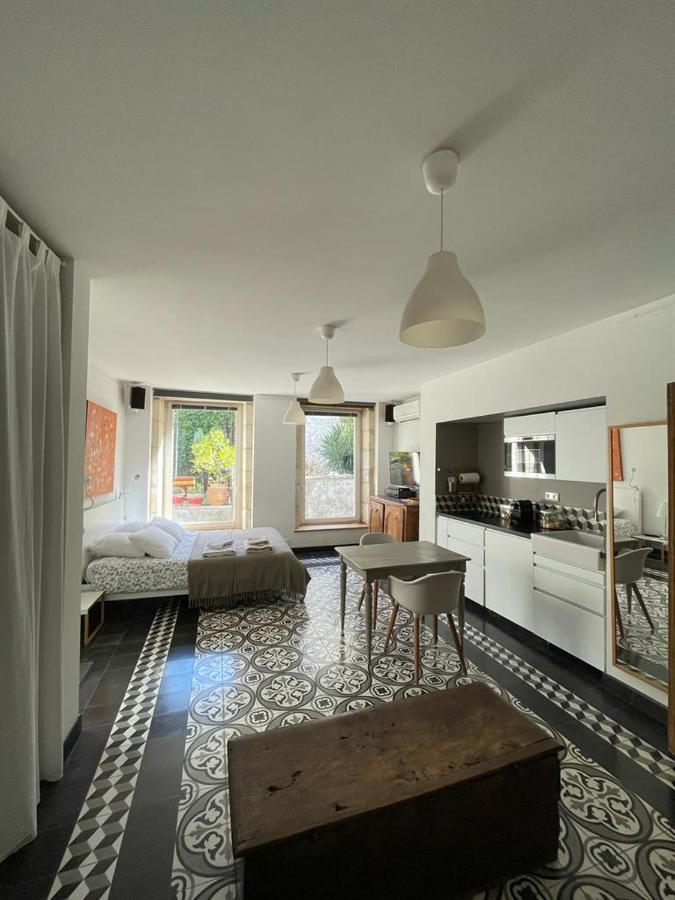 Le Bonheur De La Campagne A La Ville - Grand Studio En Plein Coeur De La Ville Nîmes Exterior foto